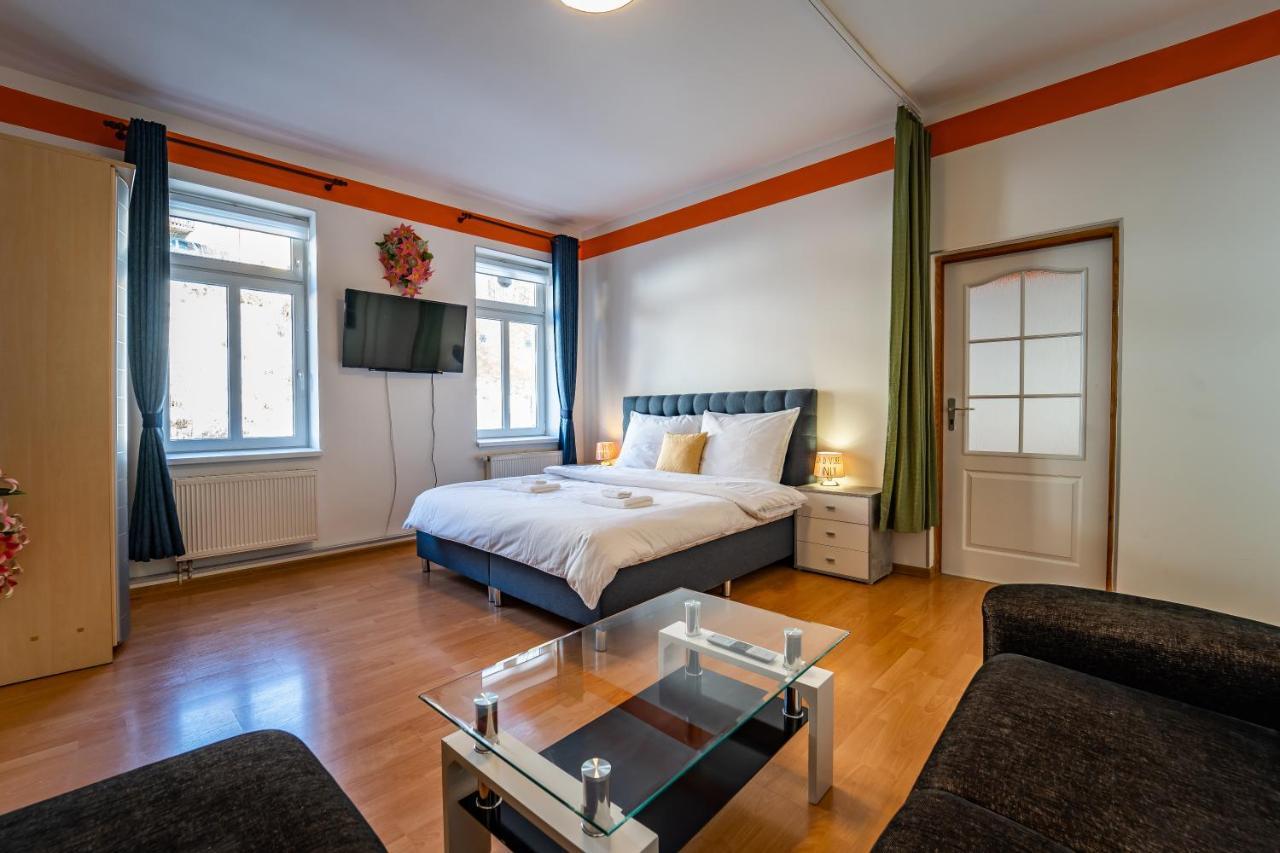 Apartment Tuan Long Jachymov